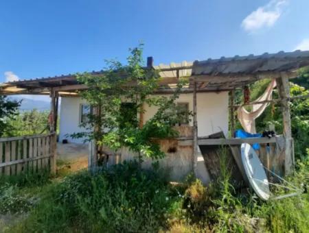 5 000 M2 Grundstück In Çameli Kızılyaka 2 In 1 Einfamilienhaus Und Scheune Zu Vermieten