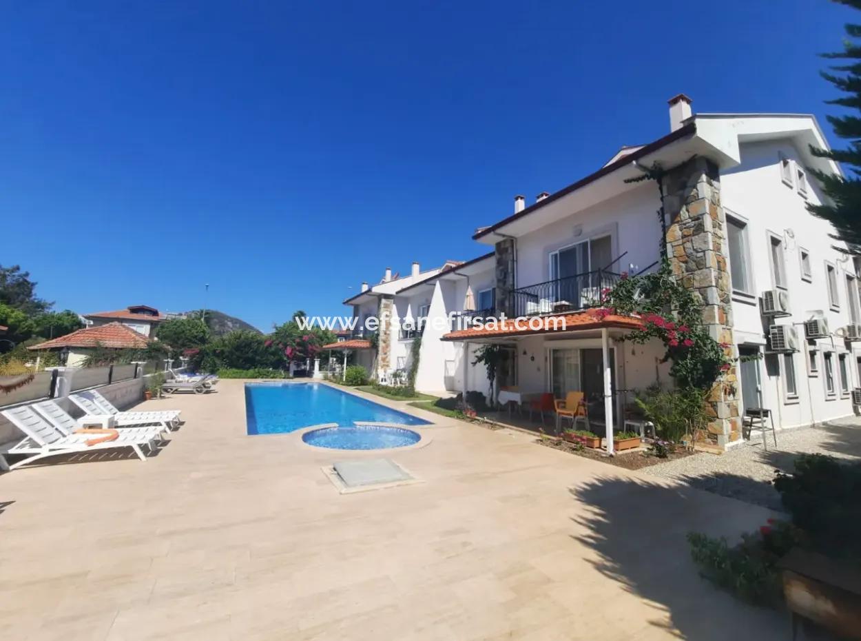 Mugla Dalyan 125 M2, 4 In 1 Roof Duplex For Sale