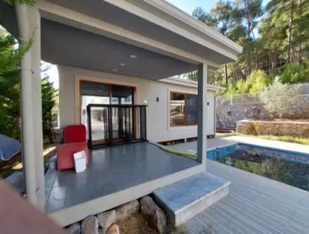 Detached Luxury Villa With Swimming Pool For Sale In Nature In Fethiye Üzümlü