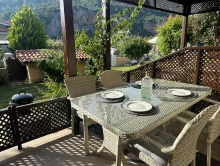 Muğla Dalyanda Canal And Mountain View 4 2 Shared Swimming 150M2 Villa For Sale