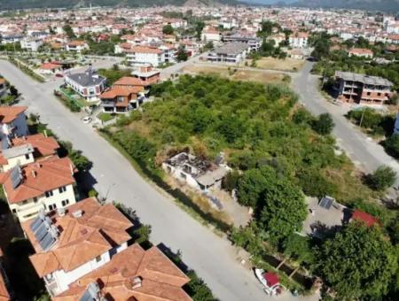 Merkezde 600 M2 Arsa Kiralık