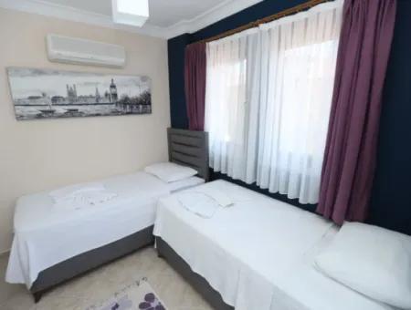 Muğla Dalyanda Satılık 566 M2 Arsada, 3+1 Müstakil Villa