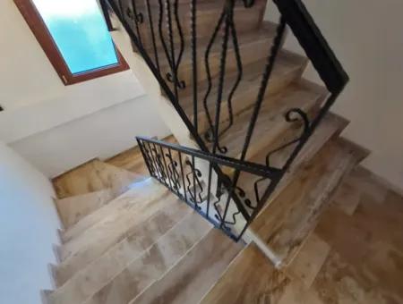 Muğla Dalyanda 610 M2 Arsada 190 M2 Ve 4+1 Dubleks Satılık